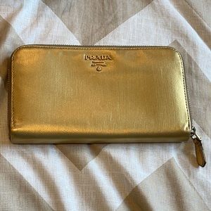Prada zippy wallet